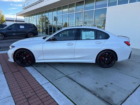 Used 2026 BMW M340i w/ Premium Package RWD image 3