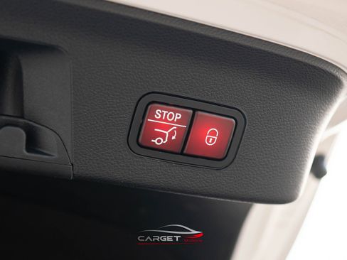 Used 2019 Mercedes-Benz GLE 43 AMG 4MATIC w/ Premium 3 Package image 52