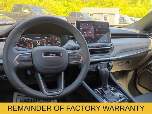 Used 2024 Jeep Compass Limited AWD/4WD image 10