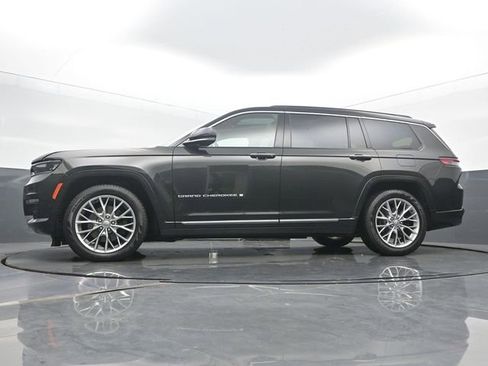 Used 2024 Jeep Grand Cherokee L Summit w/ Advanced Protech Group IV AWD/4WD image 49