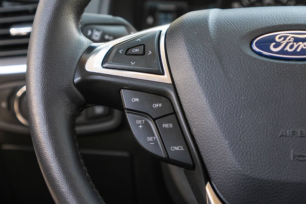 Used 2024 Ford Edge Titanium AWD/4WD image 19