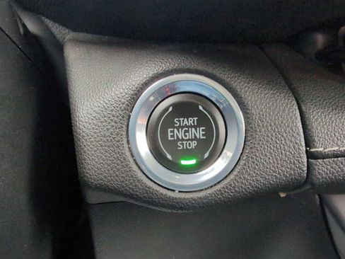 Used 2021 Buick Envision Essence image 16