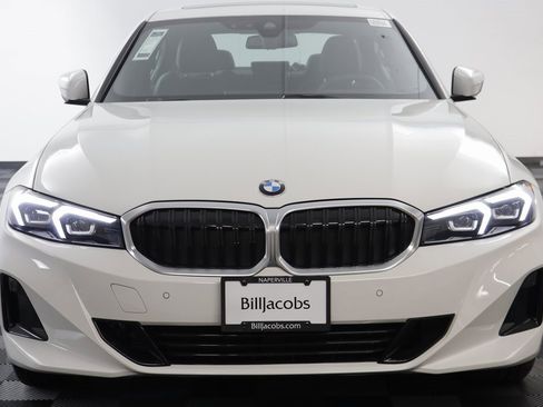 Certified 2025 BMW 330i xDrive Sedan w/ Premium Package image 21