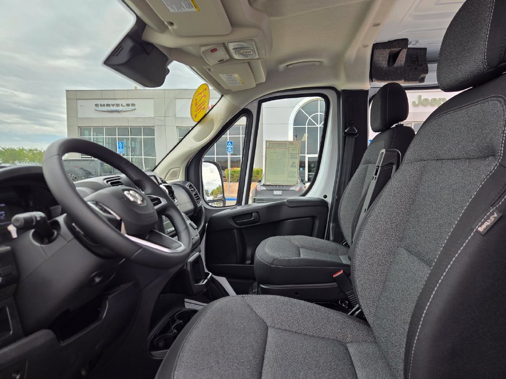 Used 2023 RAM ProMaster 2500 w/ Driver Convenience Group FWD image 32