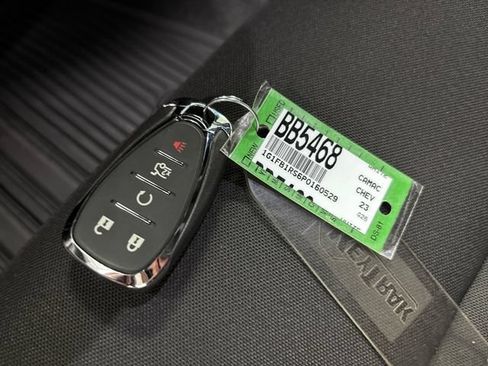 Used 2023 Chevrolet Camaro LT RWD image 22