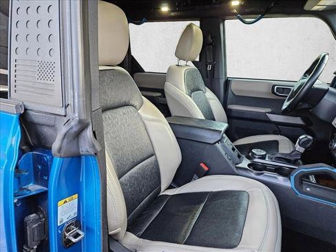 Used 2023 Ford Bronco Wildtrak AWD/4WD image 18
