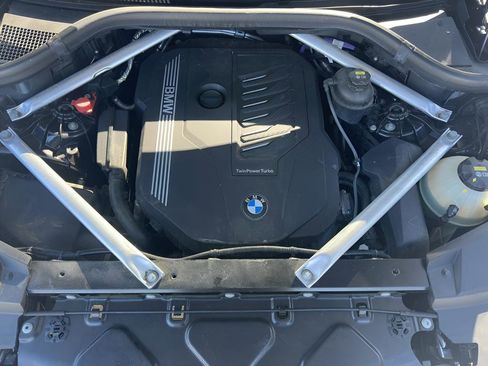 Used 2023 BMW X6 xDrive40i w/ Premium Package image 22