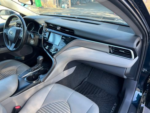 Used 2018 Toyota Camry LE image 16