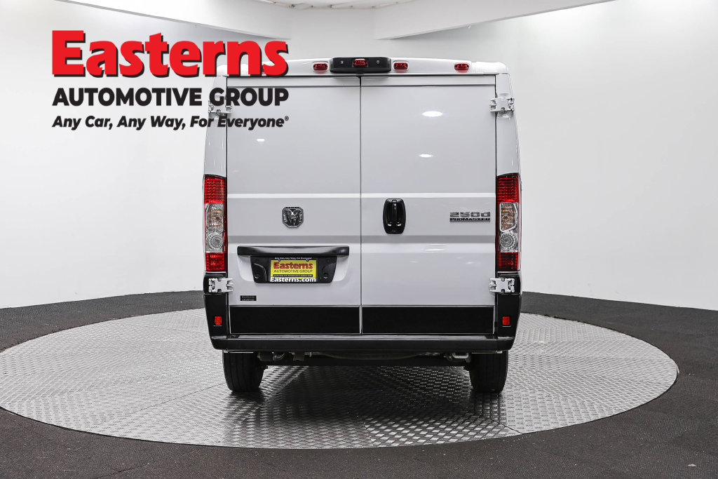 Used 2025 RAM ProMaster 2500 w/ Convenience Group FWD image 7