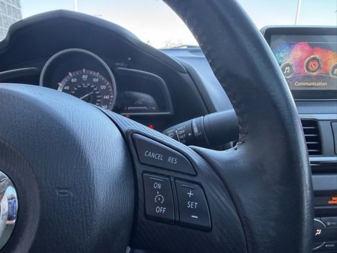 Used 2014 MAZDA MAZDA3 i Touring w/ Technology Package image 25