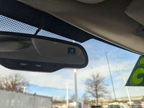 Used 2005 GMC Sierra 2500 SLE w/ Skid Plate Package image 14