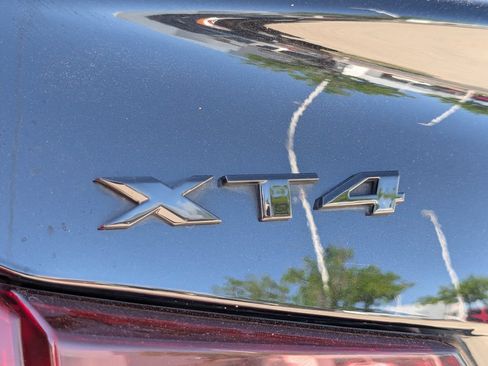 Used 2023 Cadillac XT4 Luxury w/ LPO, Onyx Lite Package AWD/4WD image 11