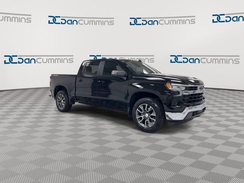 Used 2023 Chevrolet Silverado 1500 LT w/ Protection Package image 2
