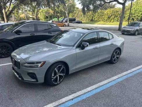 Used 2024 Volvo S60 B5 Ultimate AWD/4WD image 2