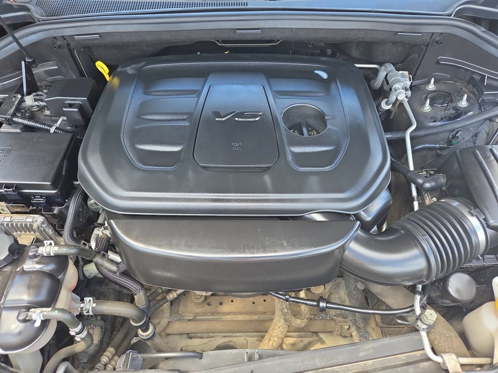 Certified 2019 Jeep Grand Cherokee Limited AWD/4WD image 18