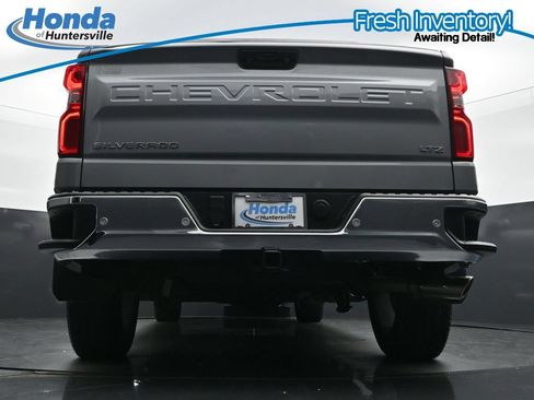 Used 2023 Chevrolet Silverado 1500 LTZ w/ LTZ Convenience Package II AWD/4WD image 35
