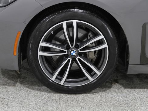 Certified 2022 BMW 740i xDrive w/ M Sport Package image 23