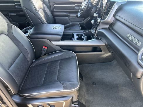 Used 2023 RAM 1500 Laramie AWD/4WD image 9