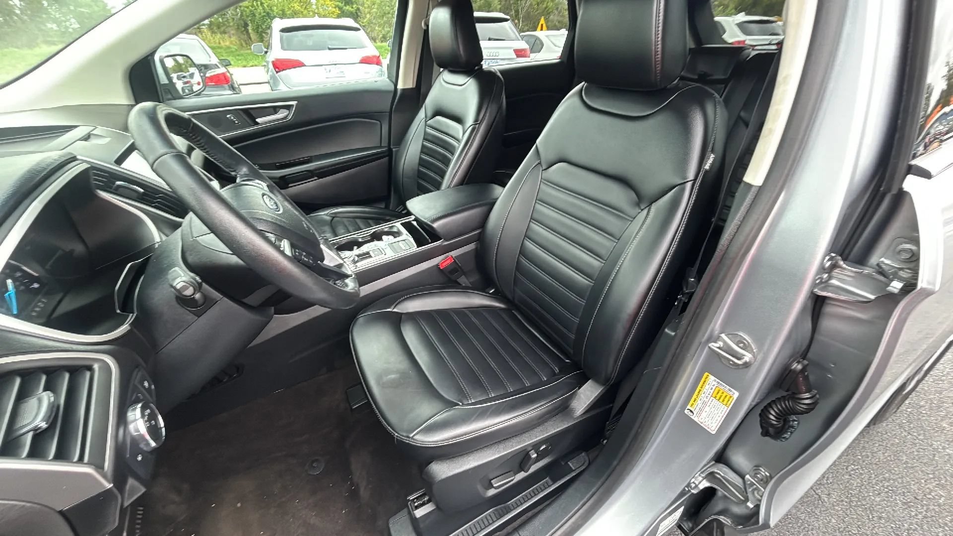 Used 2020 Ford Edge SEL FWD image 26