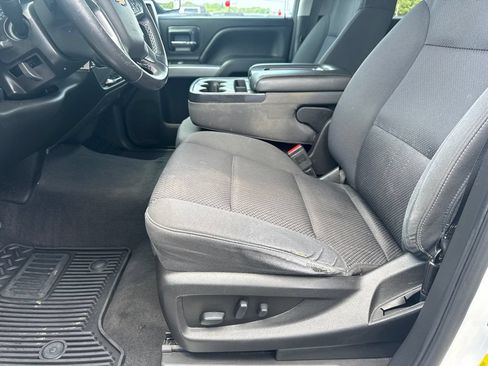 Used 2018 Chevrolet Silverado 1500 LT w/ All Star Edition AWD/4WD image 10