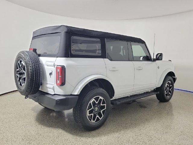 Used 2024 Ford Bronco Outer Banks AWD/4WD image 5