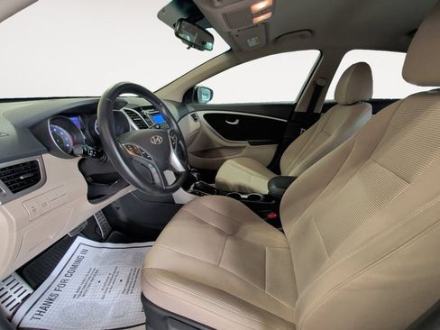 Used 2013 Hyundai Elantra GT w/ Touch & Go Pkg FWD image 9