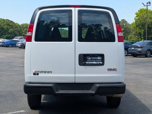 Used 2022 GMC Savana 3500 Extended w/ Driver Convenience Package RWD image 8