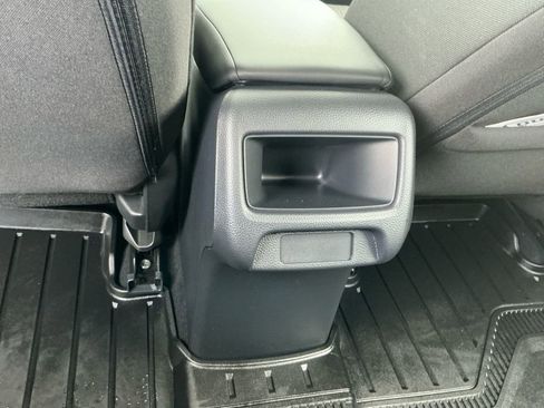 Used 2024 Honda HR-V LX image 19