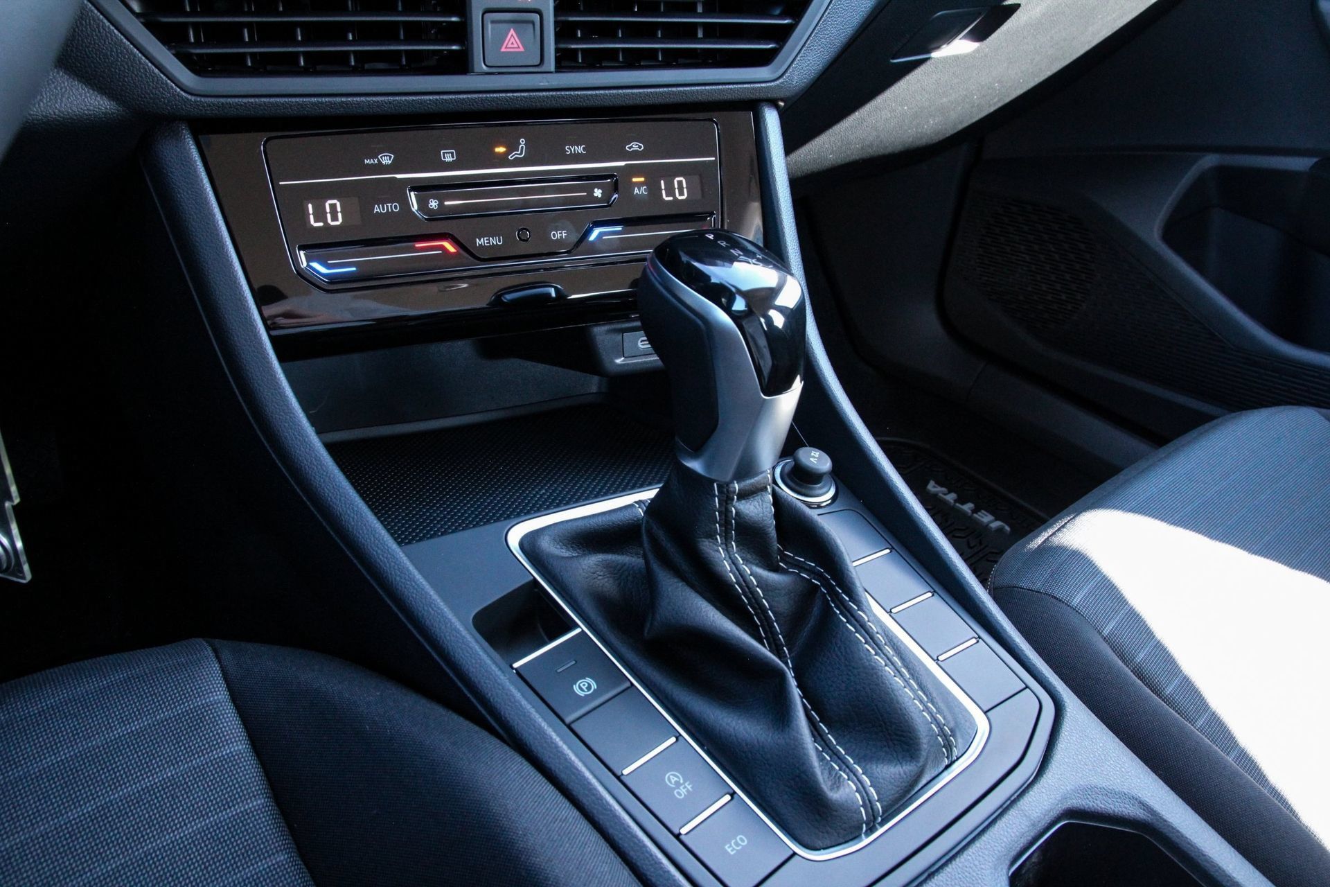 Certified 2026 Volkswagen Jetta SE FWD image 19