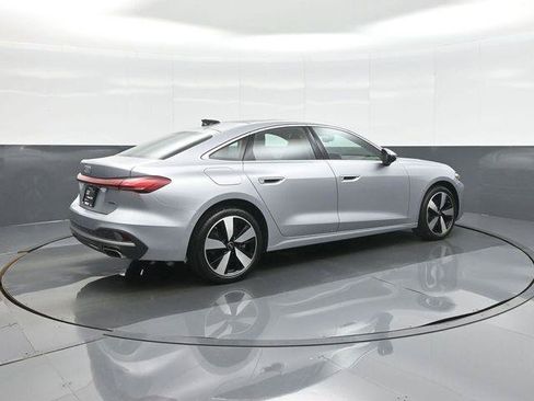 Used 2025 Audi A5 2.0T Premium Plus w/ Premium Plus AWD/4WD image 7
