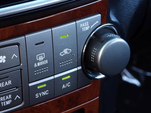 Used 2013 Toyota Highlander Limited FWD image 61