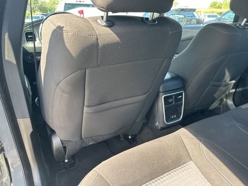 Used 2023 Dodge Charger SXT image 32