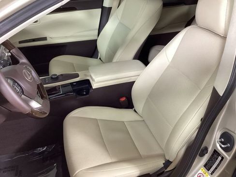 Used 2016 Lexus ES 350 w/ Premium Package w/Wood Trim FWD image 10