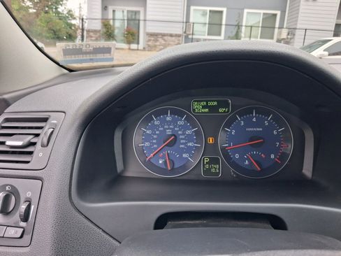 Used 2011 Volvo C30 FWD image 10