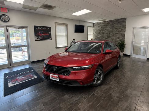 Used 2024 Honda Accord EX image 3