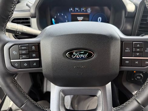 Used 2025 Ford F150 Lariat AWD/4WD image 31