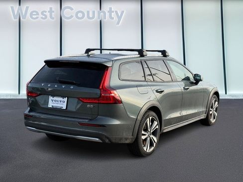 New 2026 Volvo V60 B5 Cross Country Plus w/ Climate Package image 3