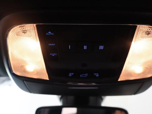 Used 2017 Jeep Grand Cherokee Altitude AWD/4WD image 34