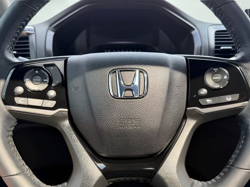 Used 2022 Honda Odyssey Elite image 48