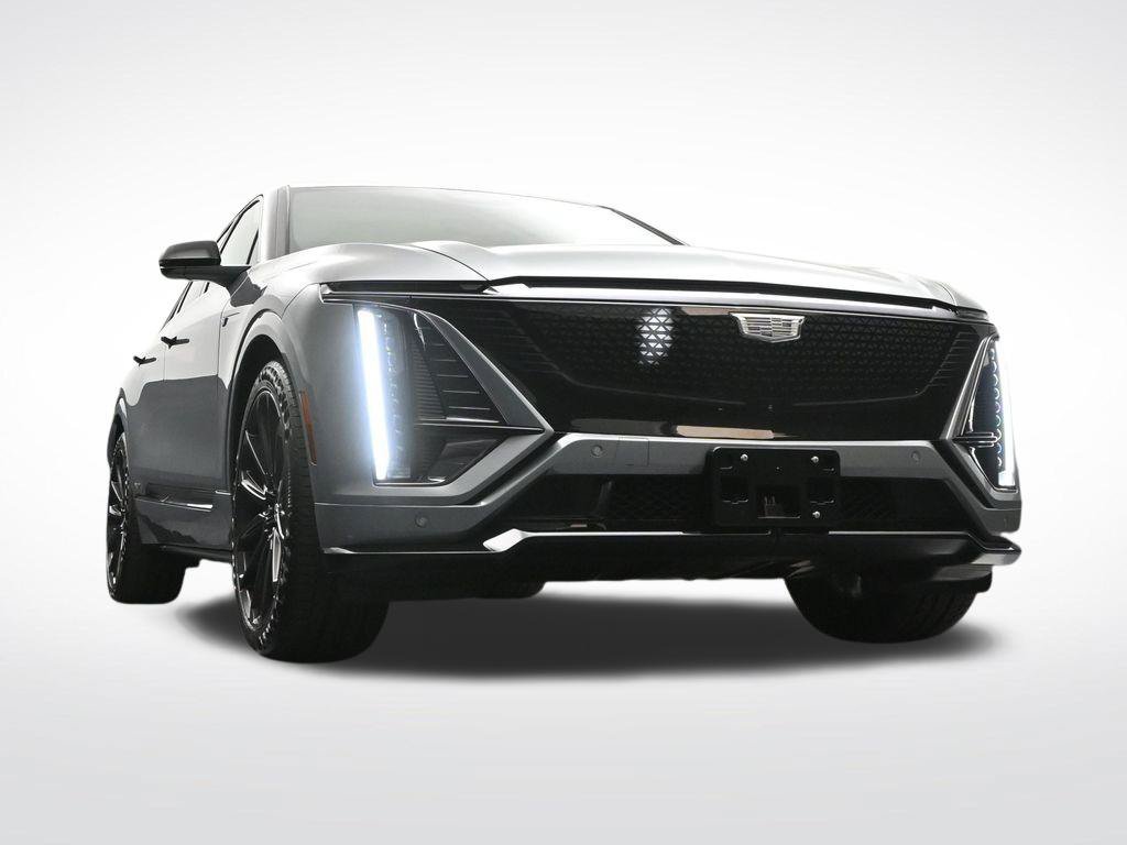 Used 2026 Cadillac Lyriq V w/ LPO, Floor Liner Package AWD/4WD image 30