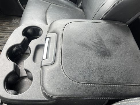 Used 2014 RAM 1500 Laramie RWD image 27