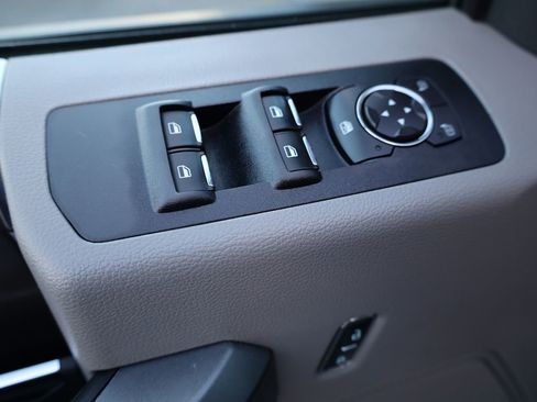 Used 2016 Ford F150 XLT w/ Equipment Group 302A Luxury image 10