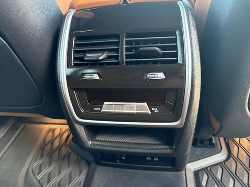 Certified 2024 BMW X5 xDrive50e w/ Premium Package AWD/4WD image 17