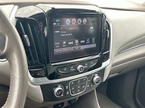 Used 2019 Chevrolet Traverse LT FWD image 33