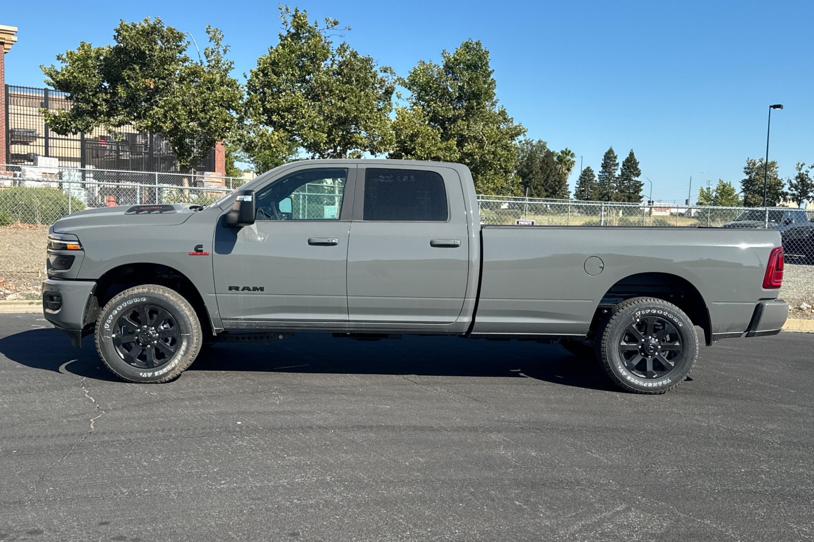 New 2026 RAM 2500 Laramie w/ Night Edition AWD/4WD image 6