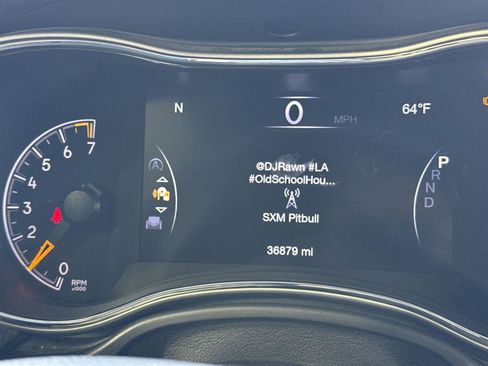 Used 2019 Jeep Grand Cherokee Limited image 29