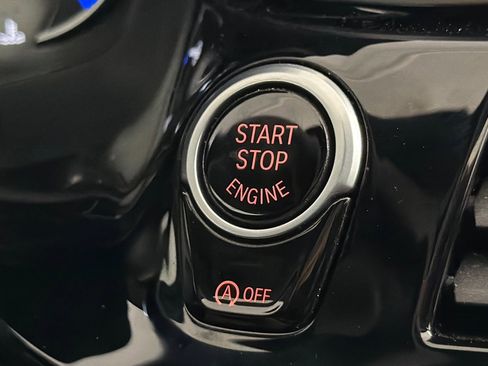 Used 2019 BMW 530i RWD image 32