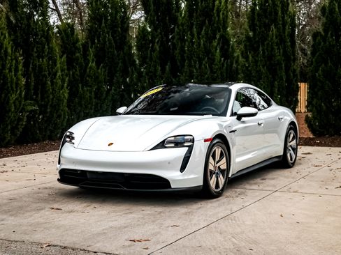 Used 2023 Porsche Taycan 4S image 5