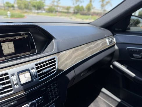 Used 2014 Mercedes-Benz E 350 Sedan image 22