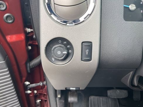 Used 2016 Ford F250 Lariat w/ Chrome Package image 23